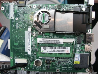 http://www.itechnews.net/wp-content/uploads/2008/07/acer-aspire-one-disassembled-4.jpg