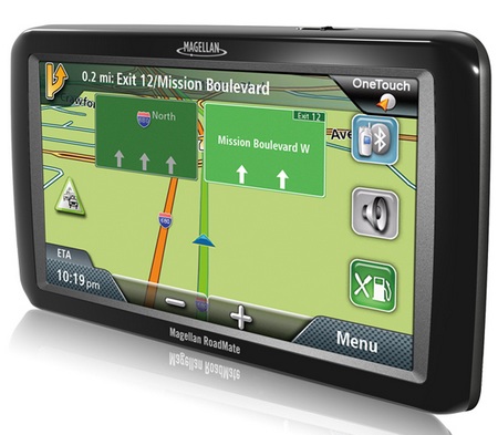 Magellan RoadMate 9055-LM GPS Navigation Device for Large Vehicles