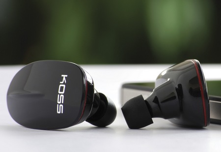 Koss STRIVA TAP in-ear monitor 1