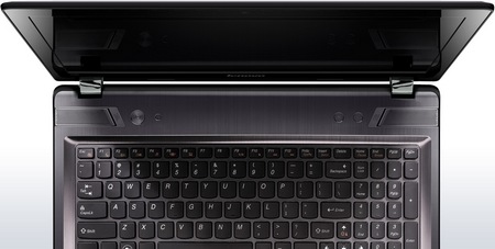 Lenovo IdeaPad Y580 Notebook with Ivy Bridge top