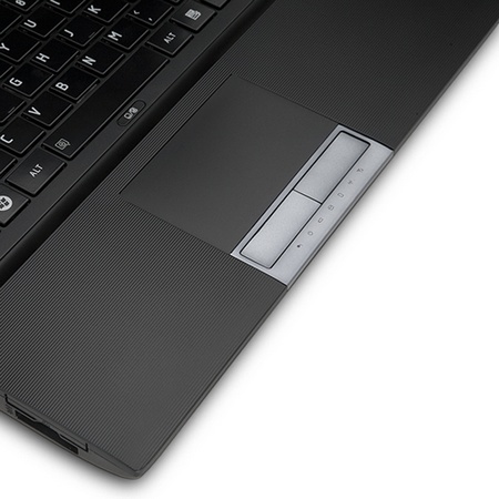 Notebook Toshiba Tecra R950 para las pequeñas empresas trackpad