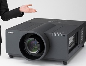 Sanyo LP-XF70 Dual-lamp LCD Projector