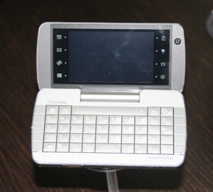 Toshiba Portege G910 PDA Phone