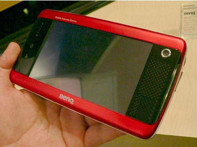 benq-atom-powered-mid-2.jpg