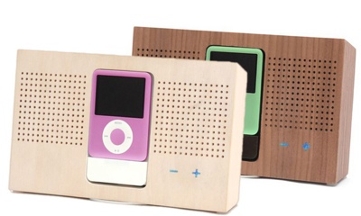 Marubeni Wooden iPod Docks