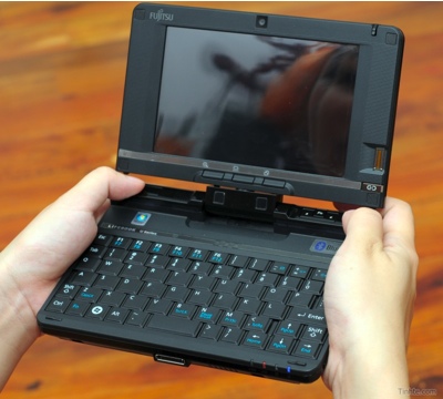 fujitsu-lifebook-u2010-mini-tablet-8.jpg