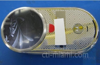 Motorola V70 Spy shot