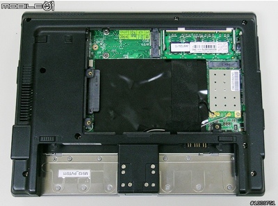 gigabyte-m912v-disassembled-1.jpg