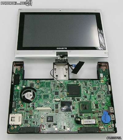 gigabyte-m912v-disassembled-5.jpg