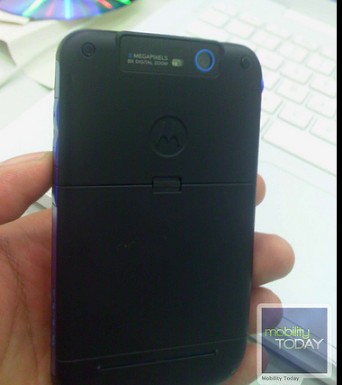 motorola-q11-live-shots-2.jpg