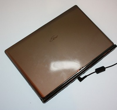 asus-eee-pc-s101-live-shots-1.jpg