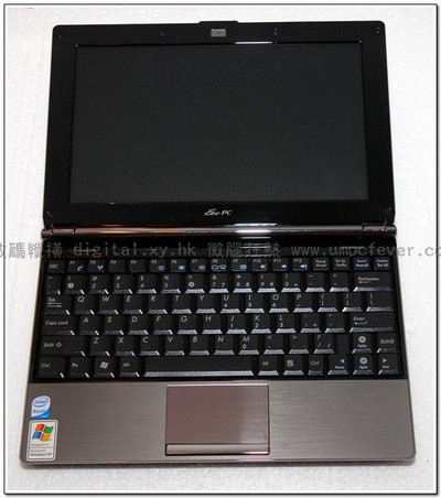 asus-eee-pc-s101-unboxed-3.jpg