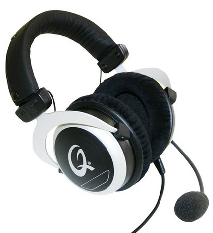 QPAD Professional Gaming Headset