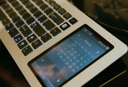 CES 2009 Asus Eee Keyboard is acutally a PC