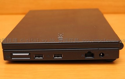 nec-versa-n1100-lavie-light-netbook-unboxed-3.jpg