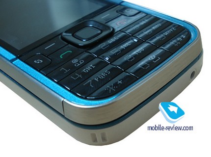 nokia-5730-xpressmusic-music-phone-with-qwerty-4.jpg