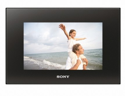 Sony DPF-D82 and DPF-D92 Digital Photo Frame