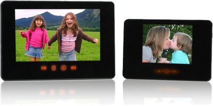 Smartparts SP24PC and SP35PC touch-sensitive Digital Frames