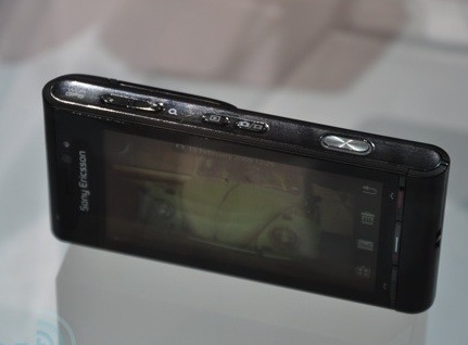 sony-ericsson-idou-12megapixel-phone-live-shots-2.jpg