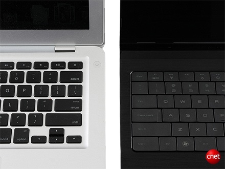 dell-adamo-vs-macbook-air-2.jpg