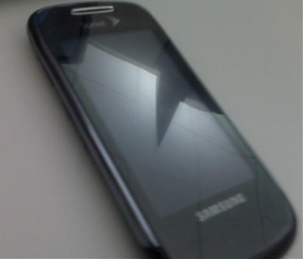 samsung-instinct-mini-leaked-shots-2.jpg