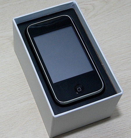 tiphone-yet-another-iphone-clone-1.jpg