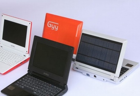 iUnika GYY Solar-Powered Netbook