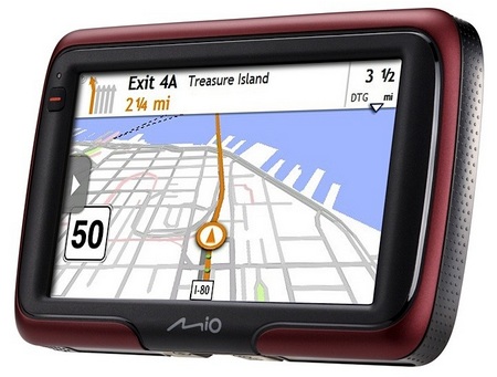 mio-moov-s501-and-s401-gps-devices-1