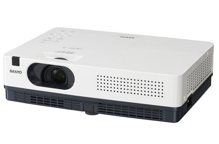 Sanyo PLC-XW250 and PLC-XW200 Ultra-Portable Projectors