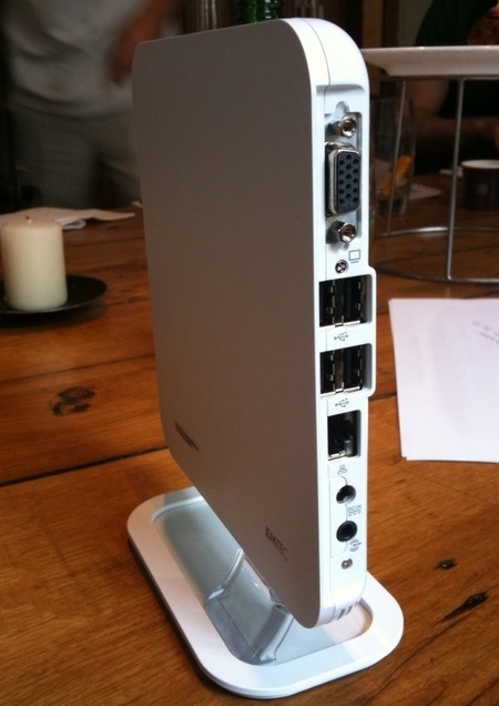 EMTEC G Box Ion-powered Nettop ports