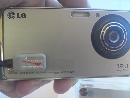 LG GC990 Louvre Concept Phone back