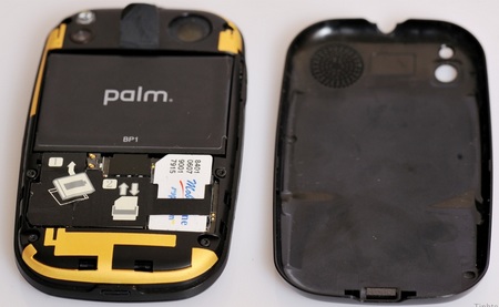 Palm Pre GSM Version live shot back SIM card