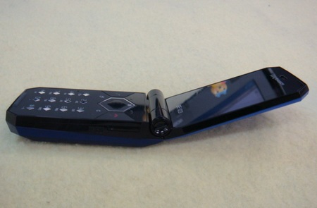 Sony Ericsson Bao Flip Phone 1