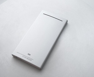 iRiver E200 Aluminum PMP back