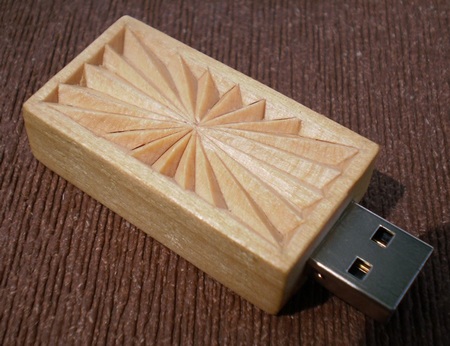 Chip Carved Wooden USB Drive 2GB 1