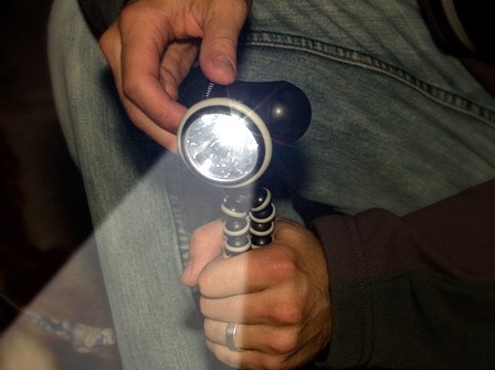 Joby gorillatorch hands-free flashlight dimmer switch