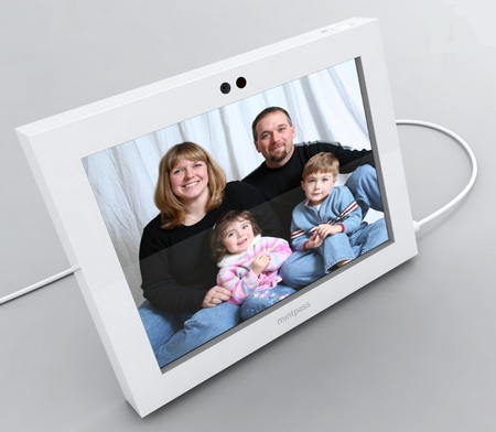 Mintpass Mint Frame Digital Photo Frame Concept