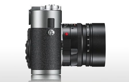 Leica M9 Full-Frame Digital Rangefinder Camera right