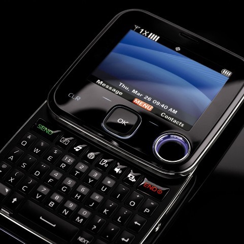 Verizon Nokia 7705 Twist gets QWERTY 2