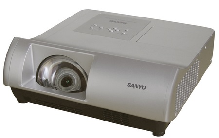 Sanyo LP-WL2500 WXGA Ultra Short-Focus Projector