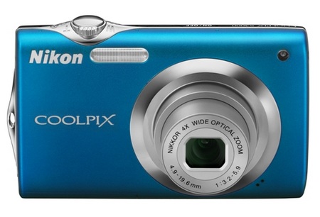 Nikon CoolPix S3000 digital camera blue