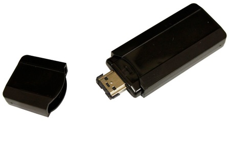 Active Media P16G-ESATA and P32G-ESATA 100MBsec eSATA Flash Drives