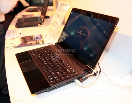 Asus PL30JT Business Notebook Spotted at CeBit