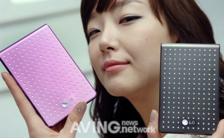 LG XD6 Jewelry Portable Drive designed by NellyRodi