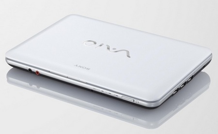 Sony VAIO M series Mini Notebook white closed