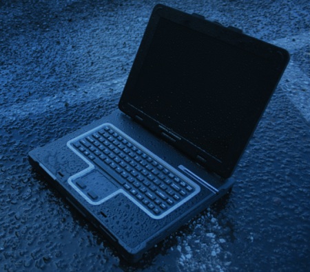 General Dynamics Tadpold Topaz V2 Rugged Notebook