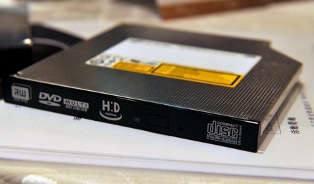 Hitachi-LG HyDrive SSD-embeddd Optical Drive