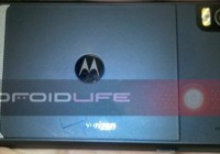 Motorola Droid 2 A995 get pictured back