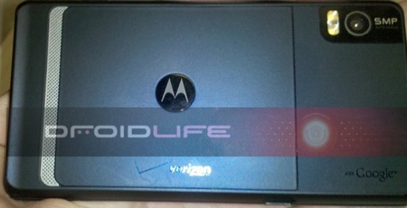 Motorola Droid 2 A995 get pictured back