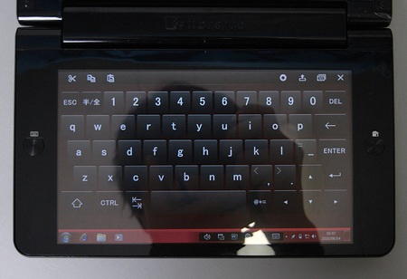 Toshiba libretto W100 Dual-Screen UMPC live shot virtual keyboard